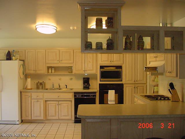 Lokk from Greatroom to Kitchen