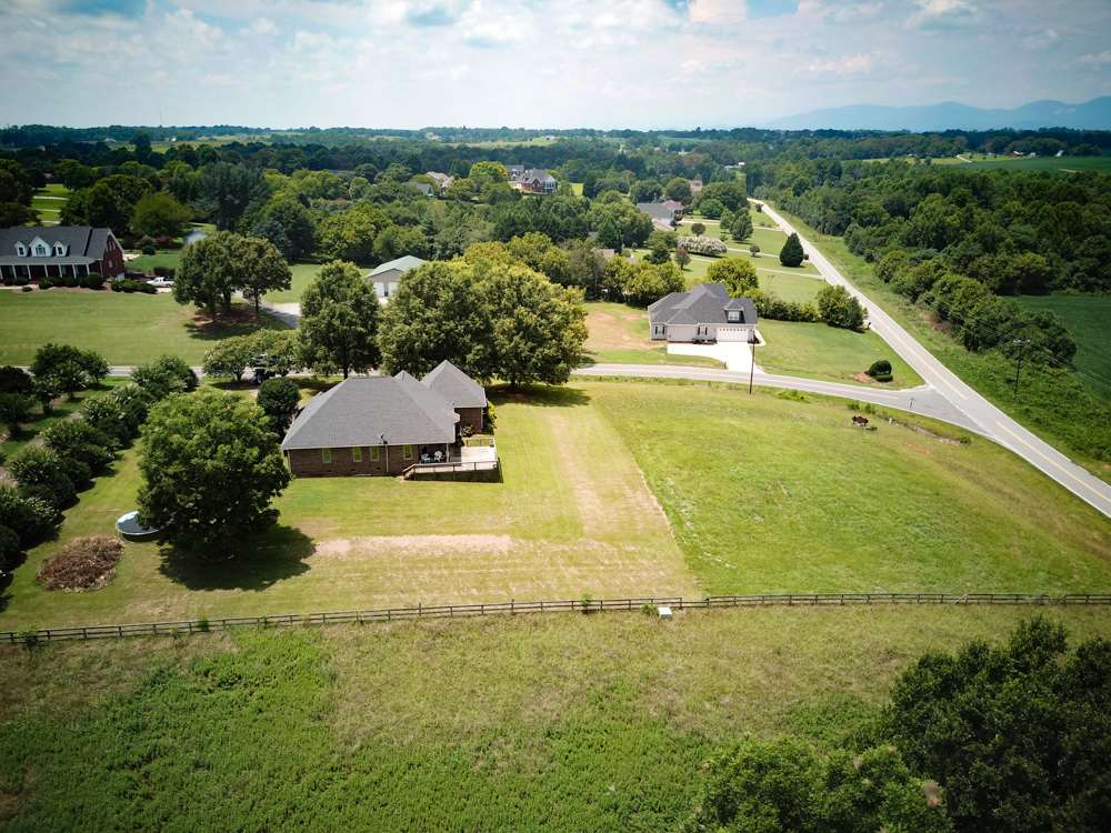 836 Holston Creek Church Road Inman, SC 29349 - Photo 3 of 36