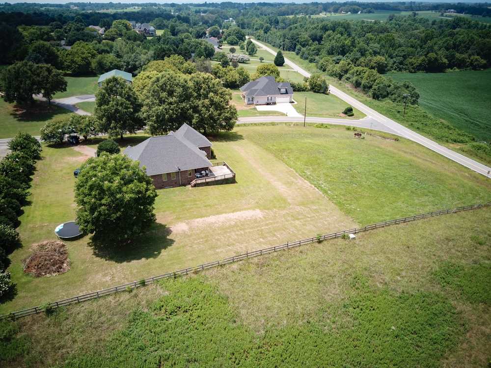 836 Holston Creek Church Road Inman, SC 29349 - Photo 4 of 36