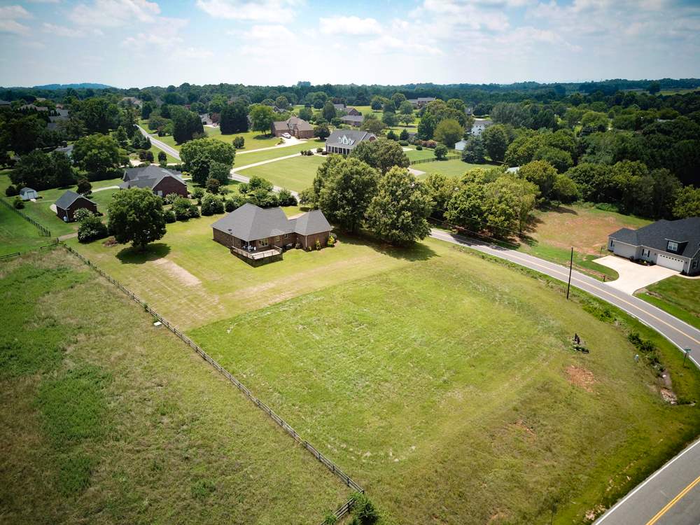 836 Holston Creek Church Road Inman, SC 29349 - Photo 9 of 36