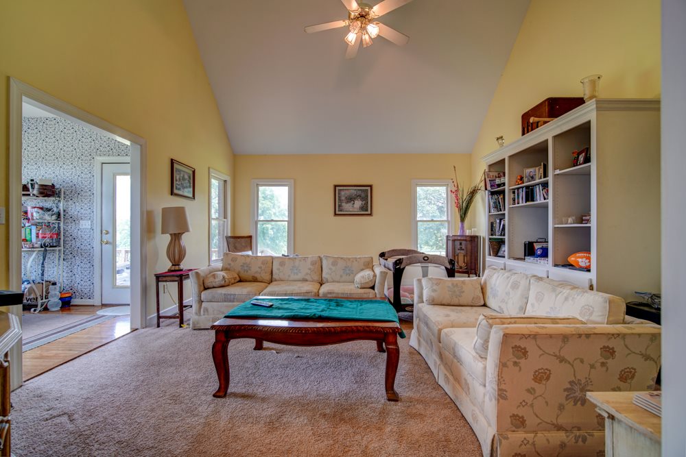 836 Holston Creek Church Road Inman, SC 29349 - Photo 10 of 36