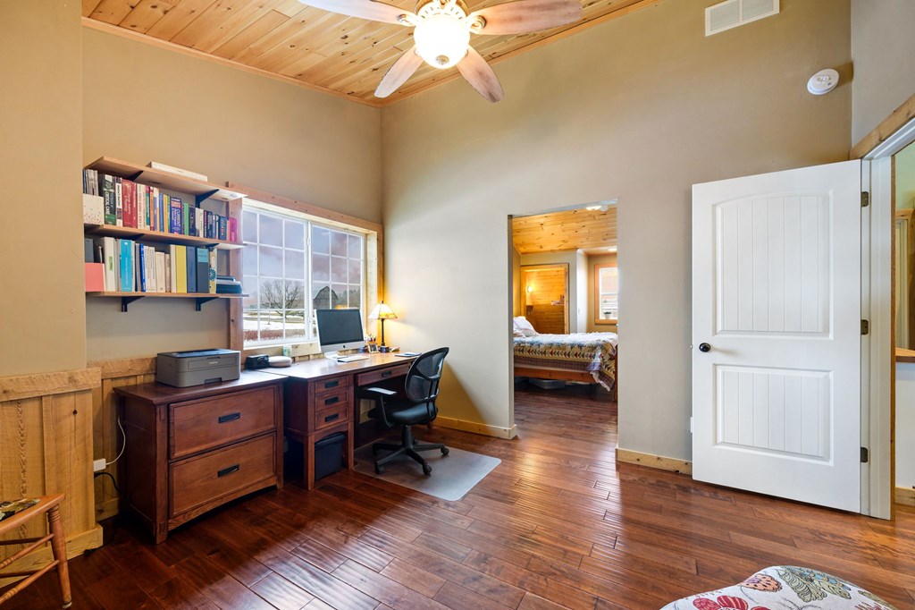 5050 West Town Line Road Sturgeon Bay, WI 54235 - Photo 26 of 39 Gallery Image 26