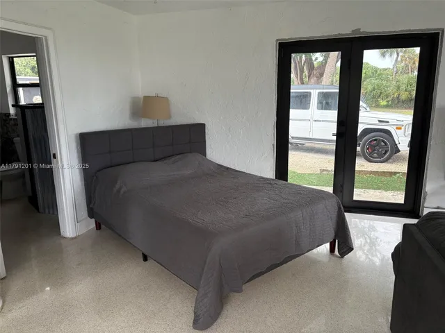 $4,390 | 6003 South Indian River Drive, Fort Pierce, FL 34982