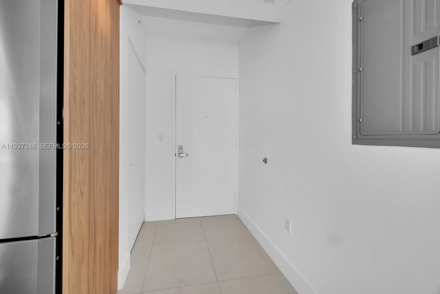 92 Southwest 3rd Street, Unit 3904 Miami, FL 33130 - Photo 9 of 23 a view of hallway with closet