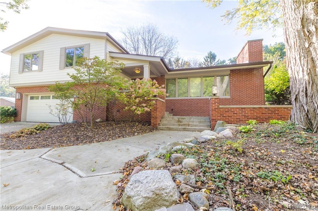 3060 Newcastle Road Ann Arbor, MI 48104 - Photo 1 of 41 Welcome Home!
