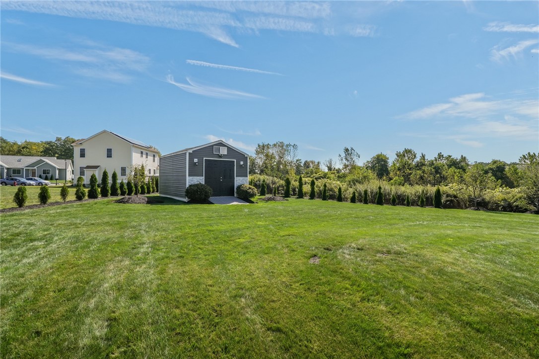 214 Danielle Drive Woonsocket, RI 02895 - Photo 3 of 50