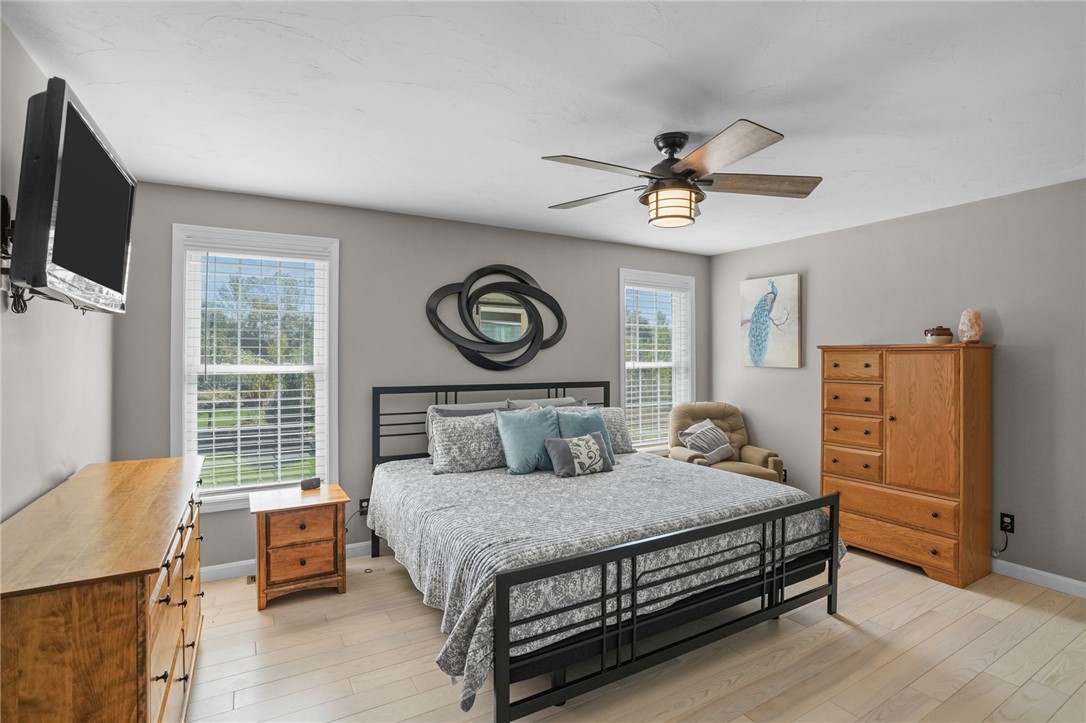 214 Danielle Drive Woonsocket, RI 02895 - Photo 8 of 50