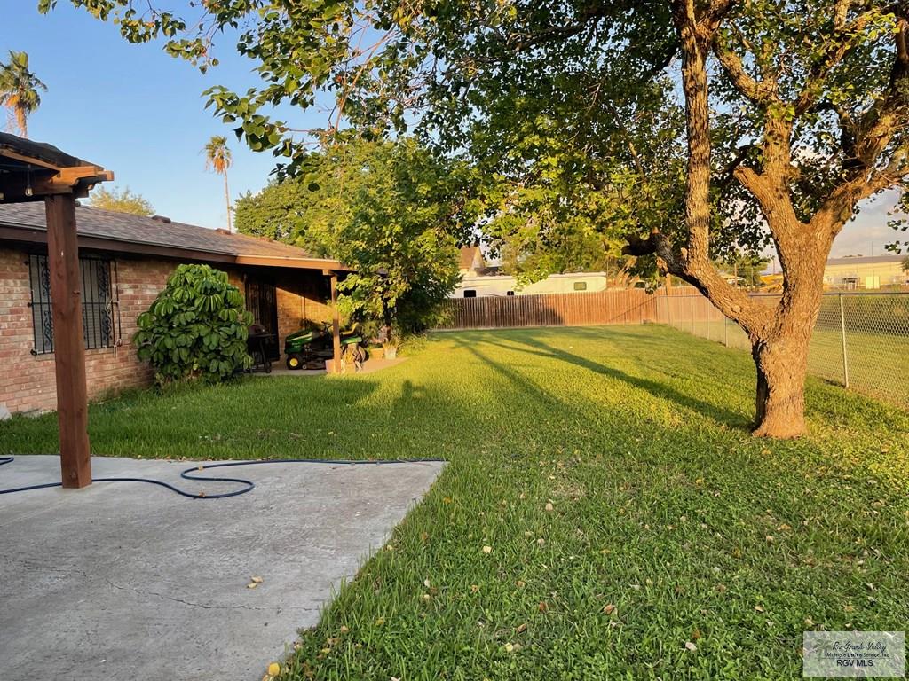 209 Santa Lorraine Santa Rosa, TX 78593 - Photo 20 of 32 Gallery Image 20