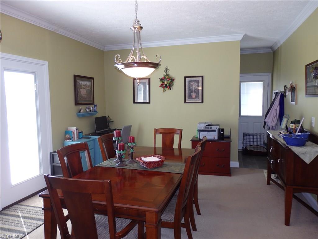 2252 Ross Wood Road Trinity, NC 27370 - Photo 14 of 30 dining room