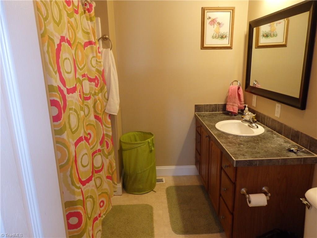 2252 Ross Wood Road Trinity, NC 27370 - Photo 20 of 30 full bath between 2nd and 3rd bedrooms