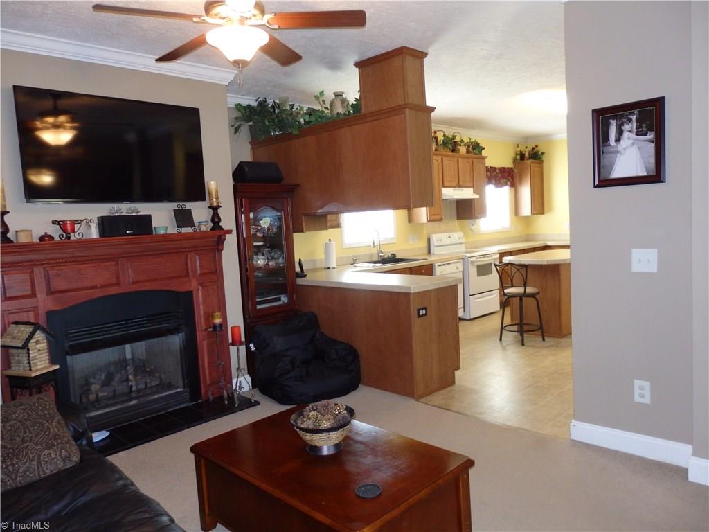 2252 Ross Wood Road Trinity, NC 27370 - Photo 10 of 30 living room looking into kitchen