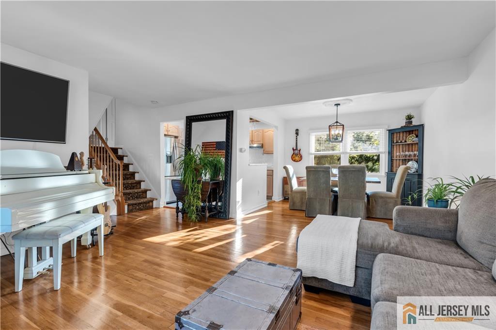 8 Smalley Road Edison, NJ 08817 - Photo 12 of 39