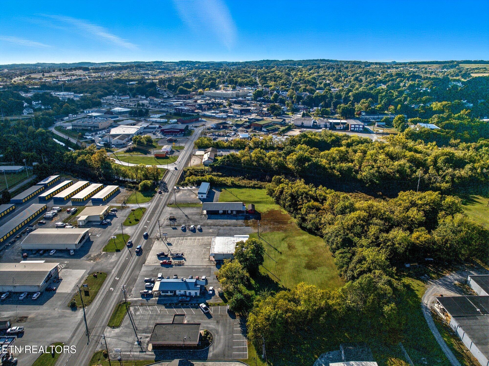 409 Sweetwater Vonore Road Sweetwater, TN 37874 - Photo 21 of 24 409-Sweetwater-Vonore-Rd 21 Dowtown