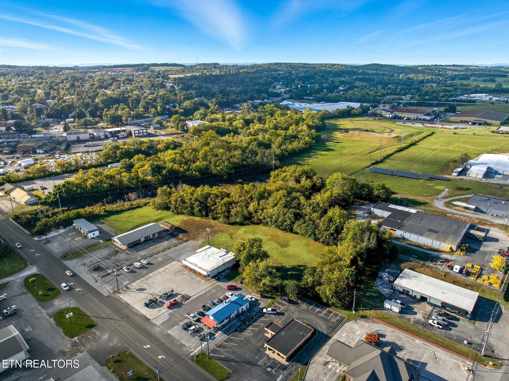 409 Sweetwater Vonore Road Sweetwater, TN 37874 - Photo 22 of 24 409-Sweetwater-Vonore-Rd 19