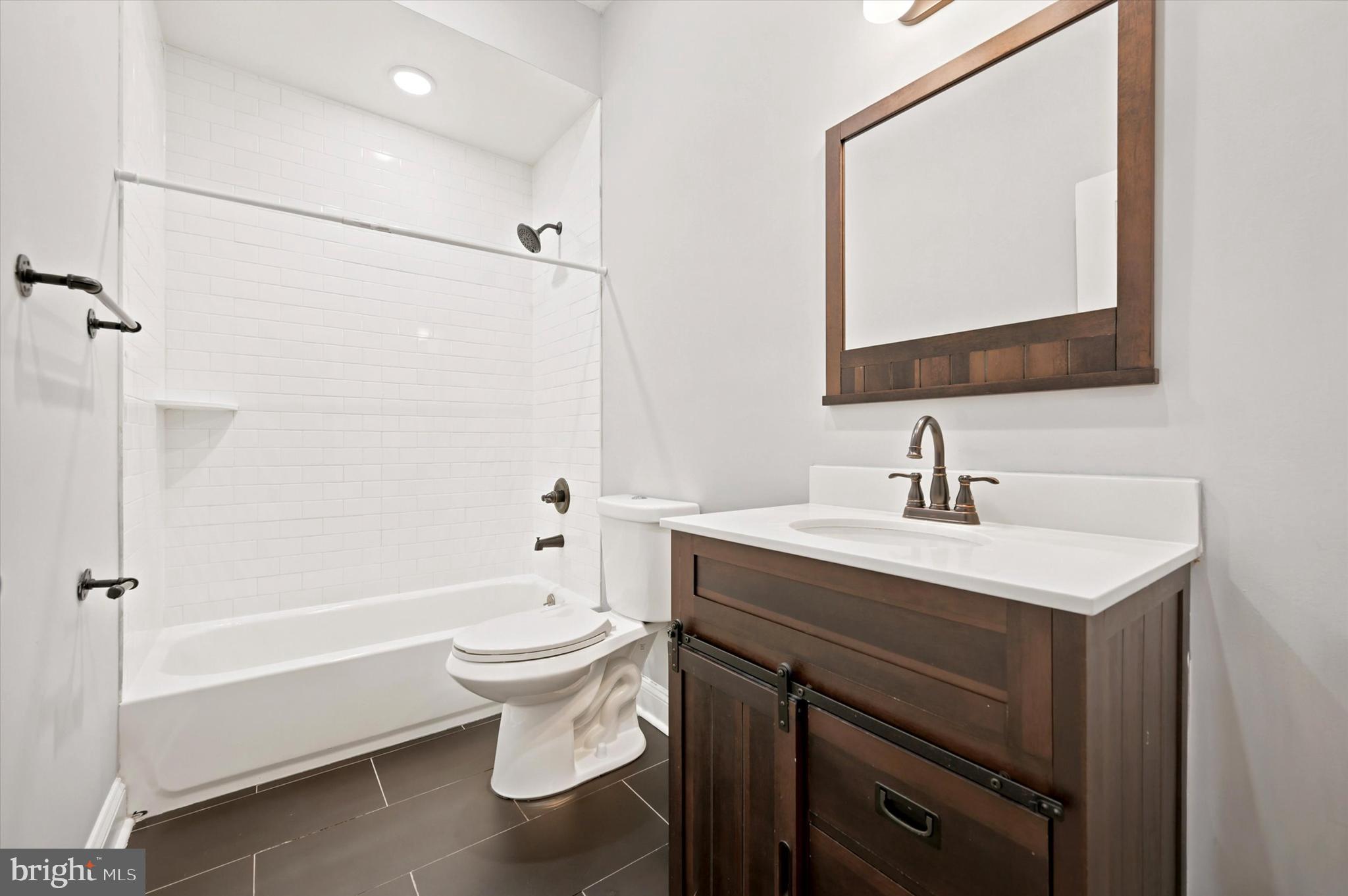 3220 West Diamond Street, Unit 2 Philadelphia, PA 19121 - Photo 17 of 18