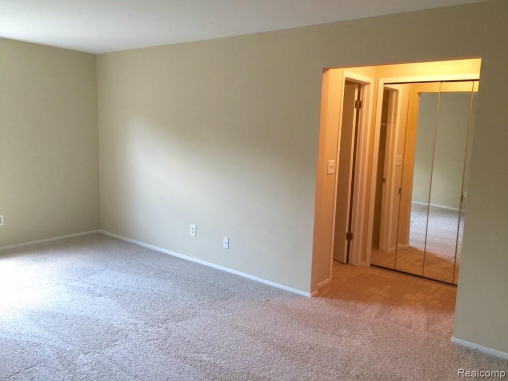 36946 Ridgedale Court Farmington Hills, MI 48331 - Photo 21 of 39