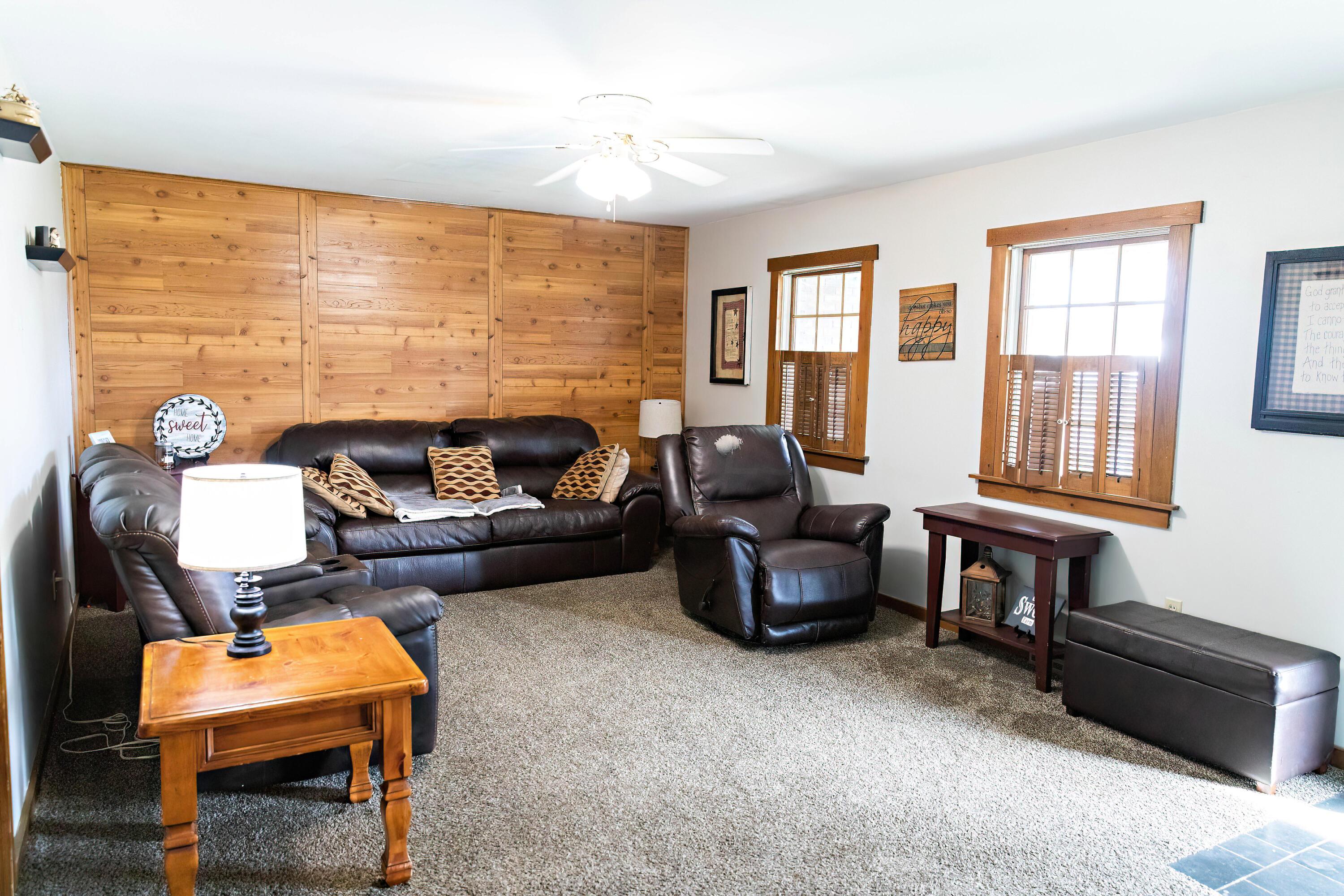 71 Sunset Road Londonderry, OH 45647 - Photo 5 of 46 005