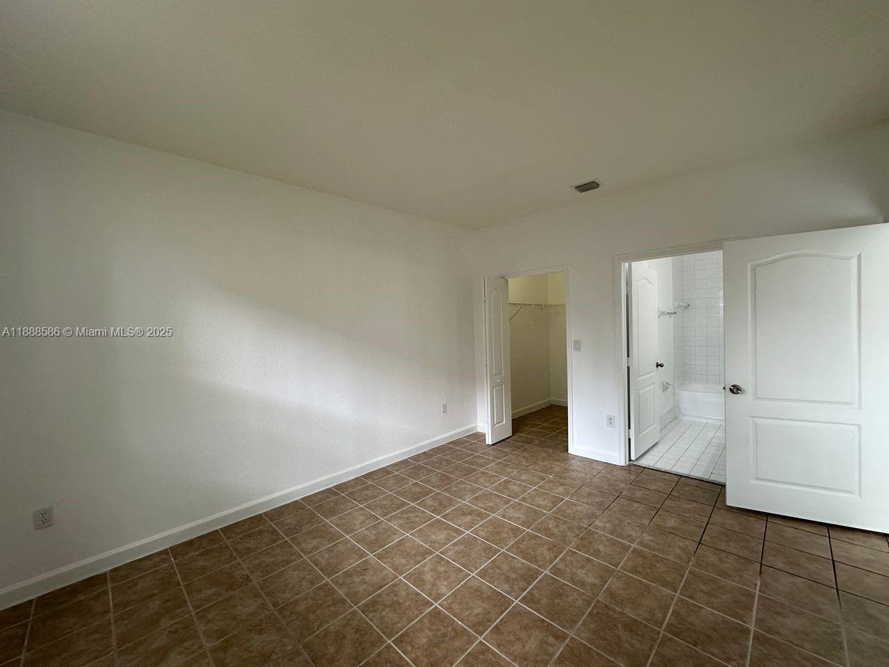 2524 Southeast 16th Road, Unit 102 Homestead, FL 33035 - Photo 8 of 21