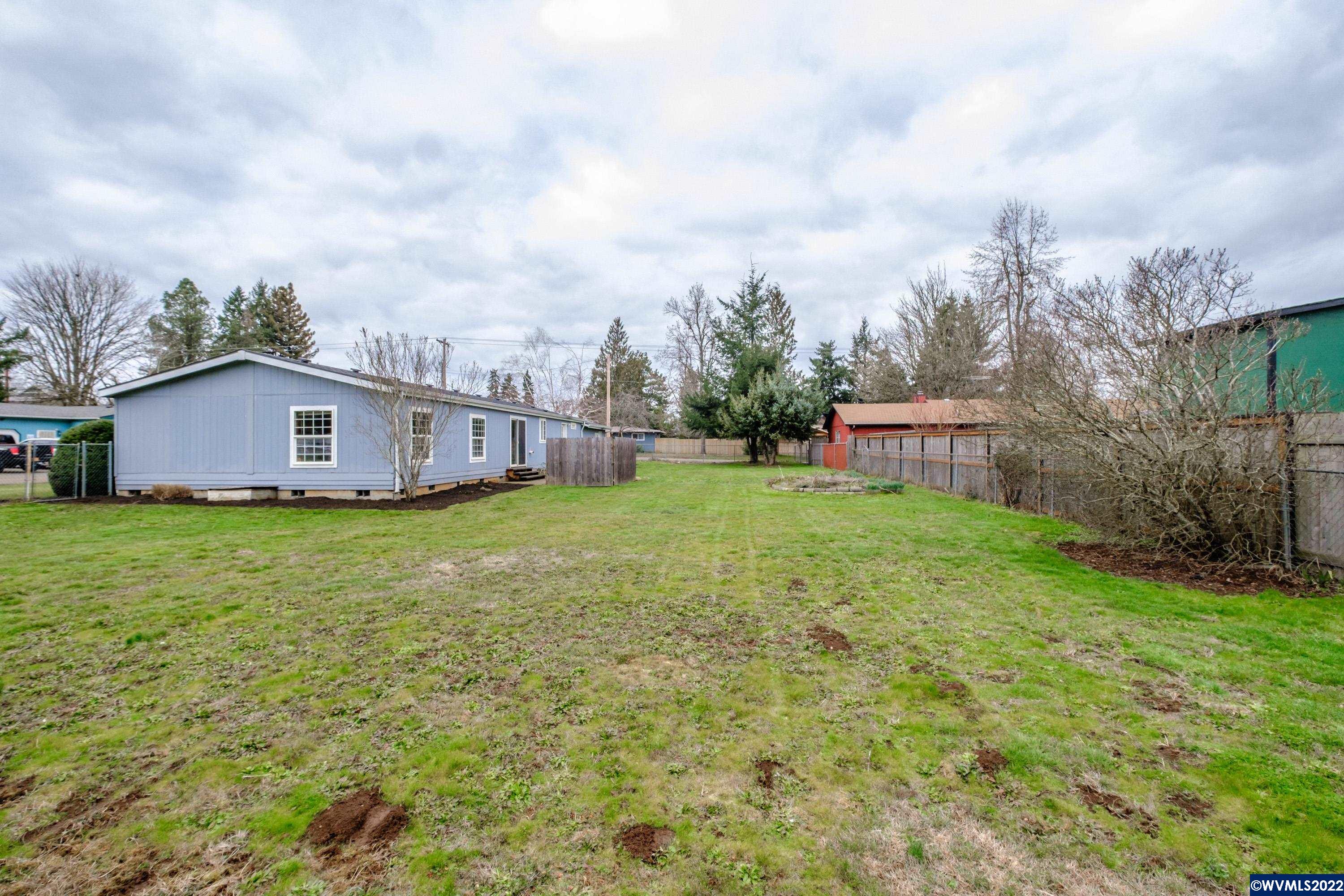 1012 Baxter Road Salem, OR 97306 - Photo 6 of 34