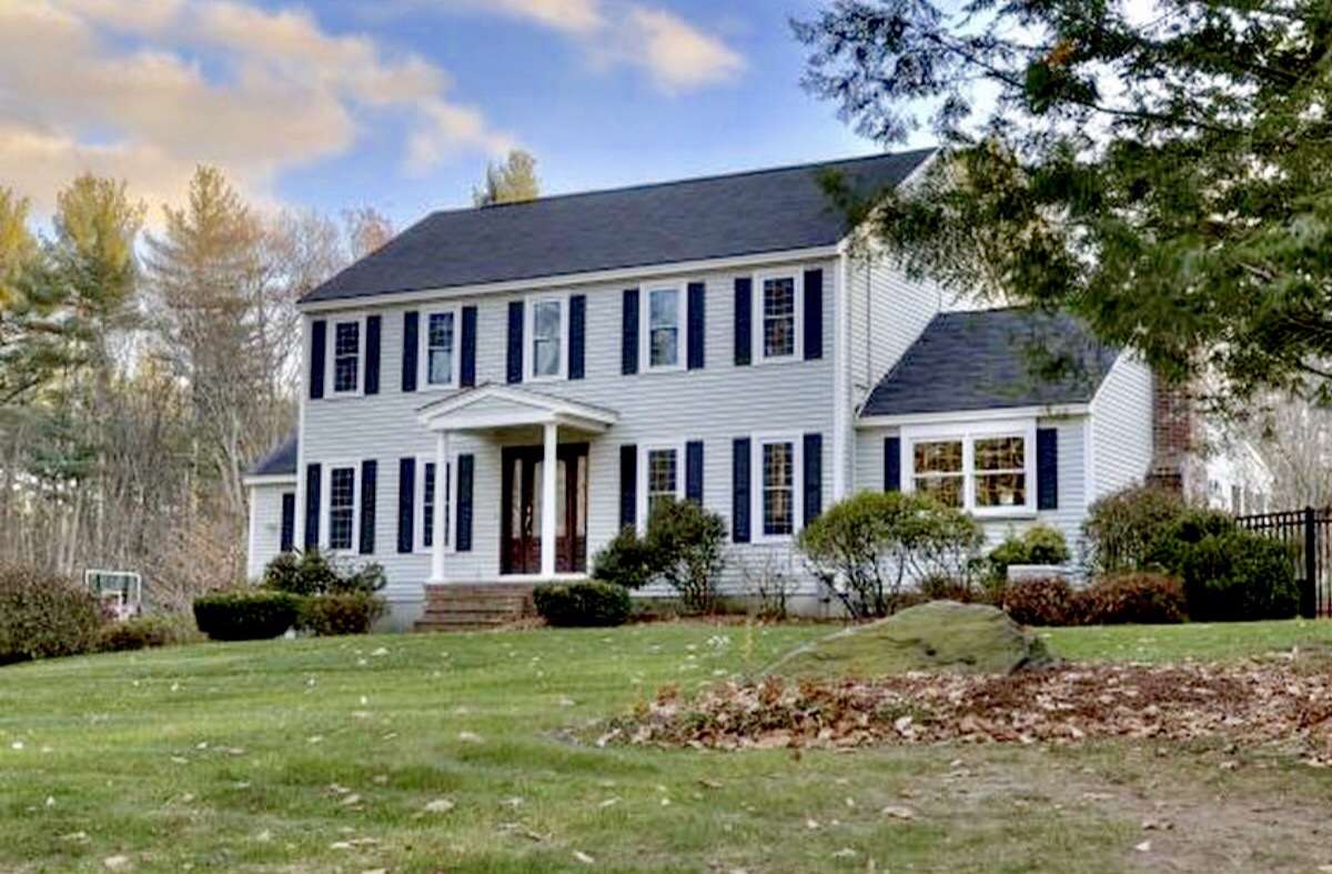11 Hills Farm Road Chester, NH 03036 - Photo 1 of 36