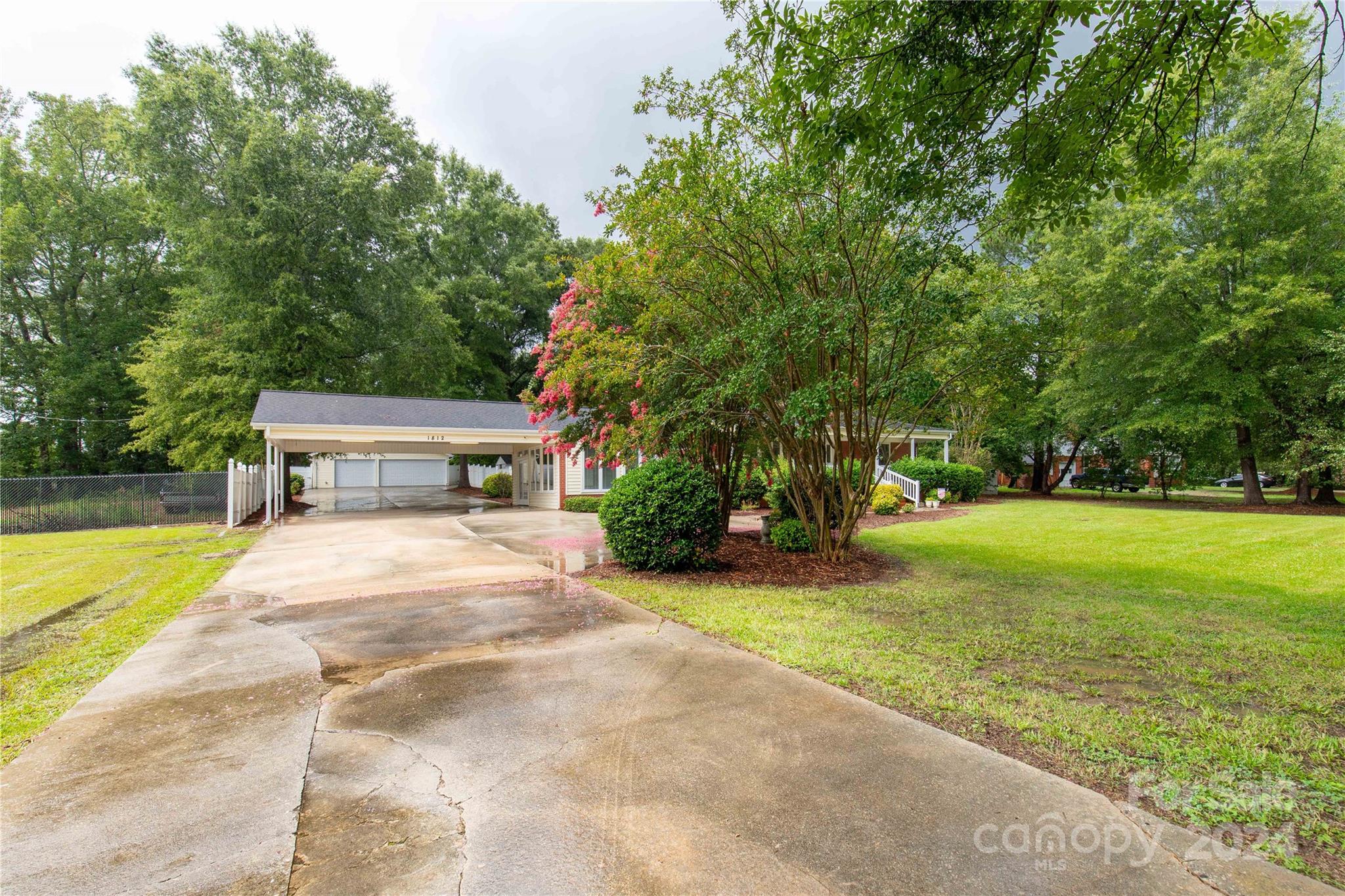 1812 McIlwain Road Lancaster, SC 29720 - Photo 2 of 32 Gallery Image 2
