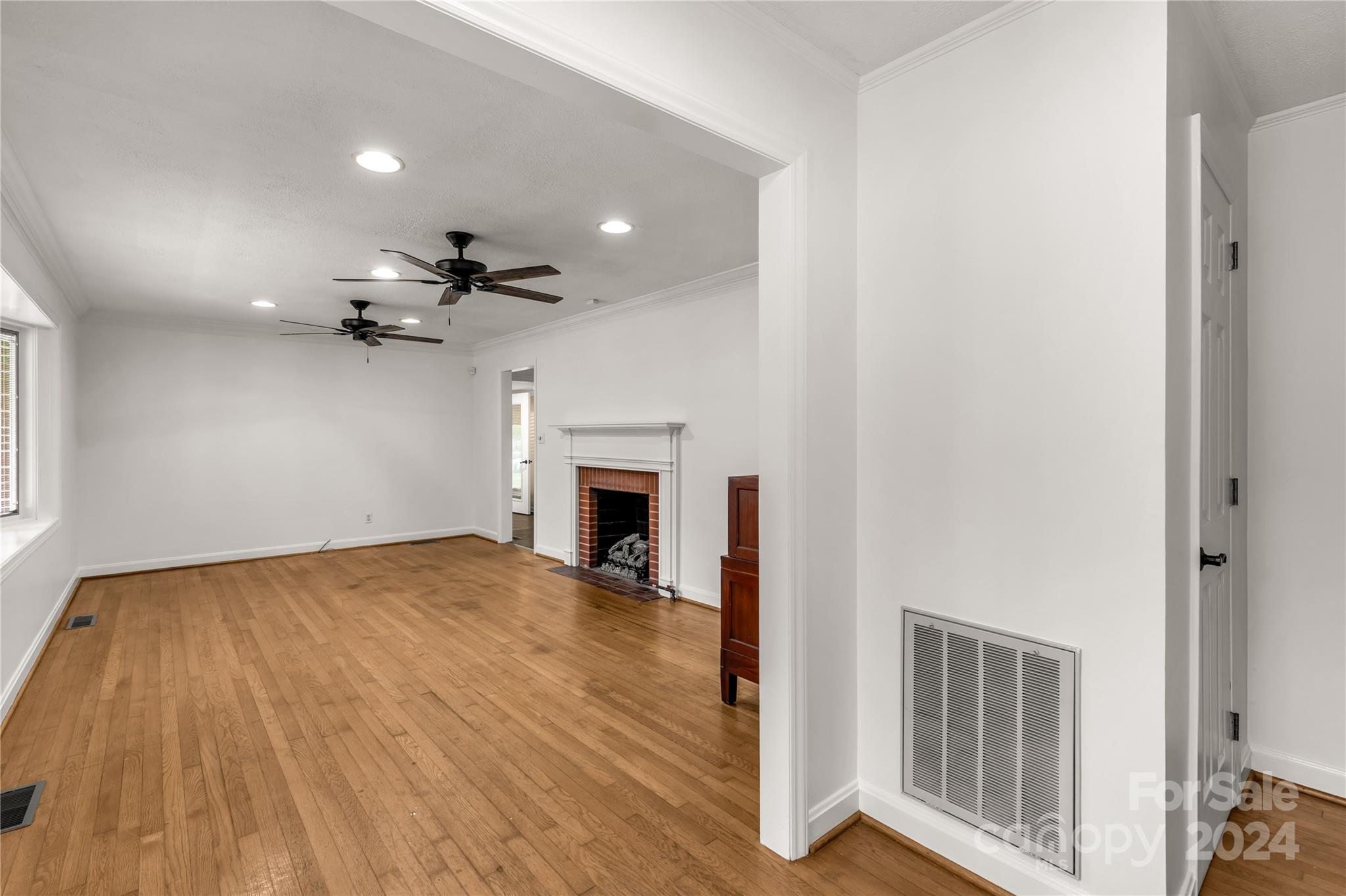 1812 McIlwain Road Lancaster, SC 29720 - Photo 5 of 32 Gallery Image 5