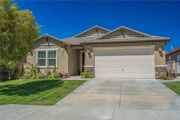 $889,999 | 20311 Amorette Court, Saugus, CA 91350