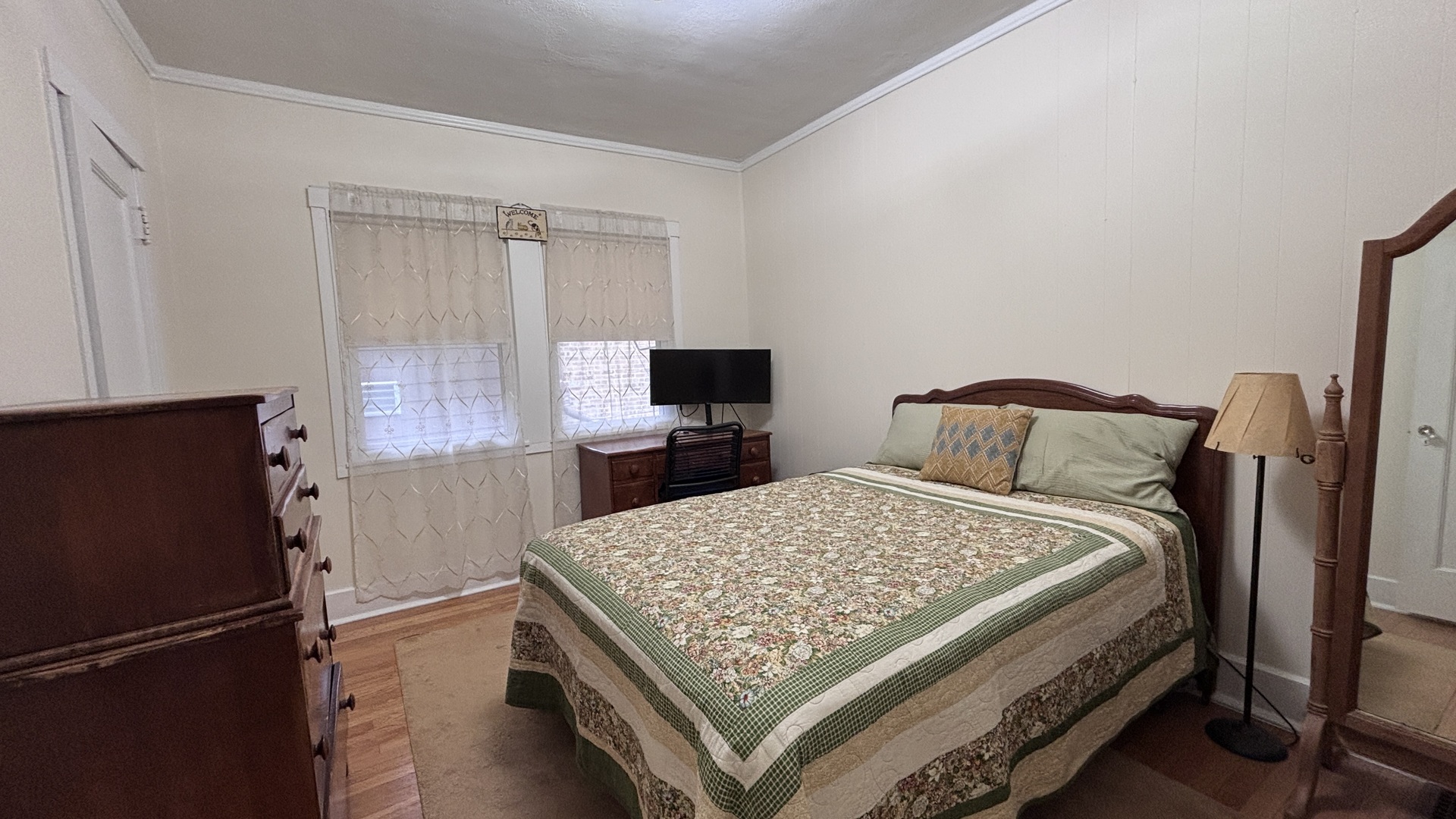 389 Addison Road Riverside, IL 60546 - Photo 6 of 15