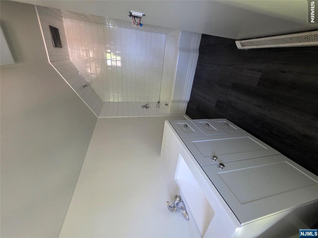 71 Orchard Place, Unit 2 Maywood, NJ 07607 - Photo 8 of 10