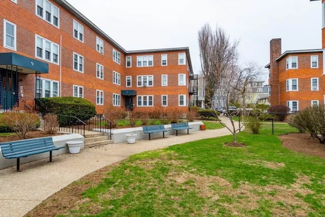 $579,000 | 1 Twomey Court, Unit 40, Boston, MA 02127