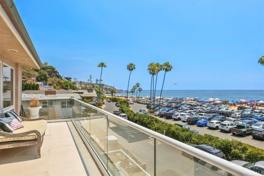 3036 Breakers Drive Corona del Mar, CA 92625 - Photo 21 of 48 a view of a balcony with chairs