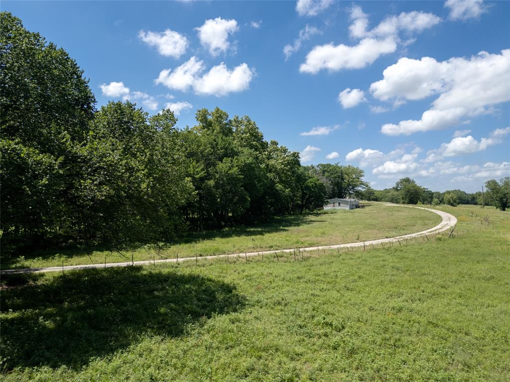 1510 Hawkins Road Whitesboro, TX 76273 - Photo 37 of 40