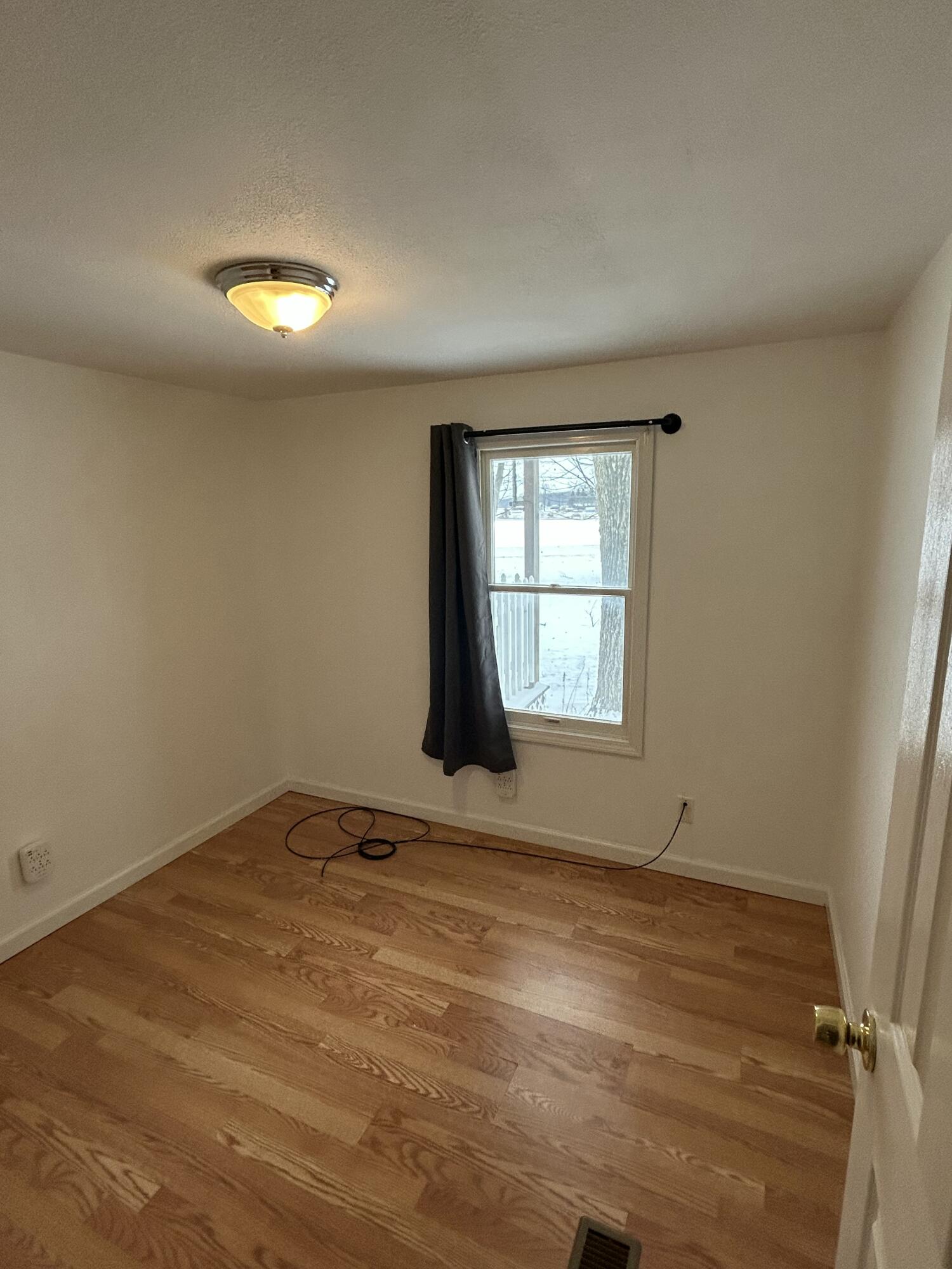 2310 13 1/2 Mile Road Tekonsha, MI 49092 - Photo 6 of 10 IMG_3102