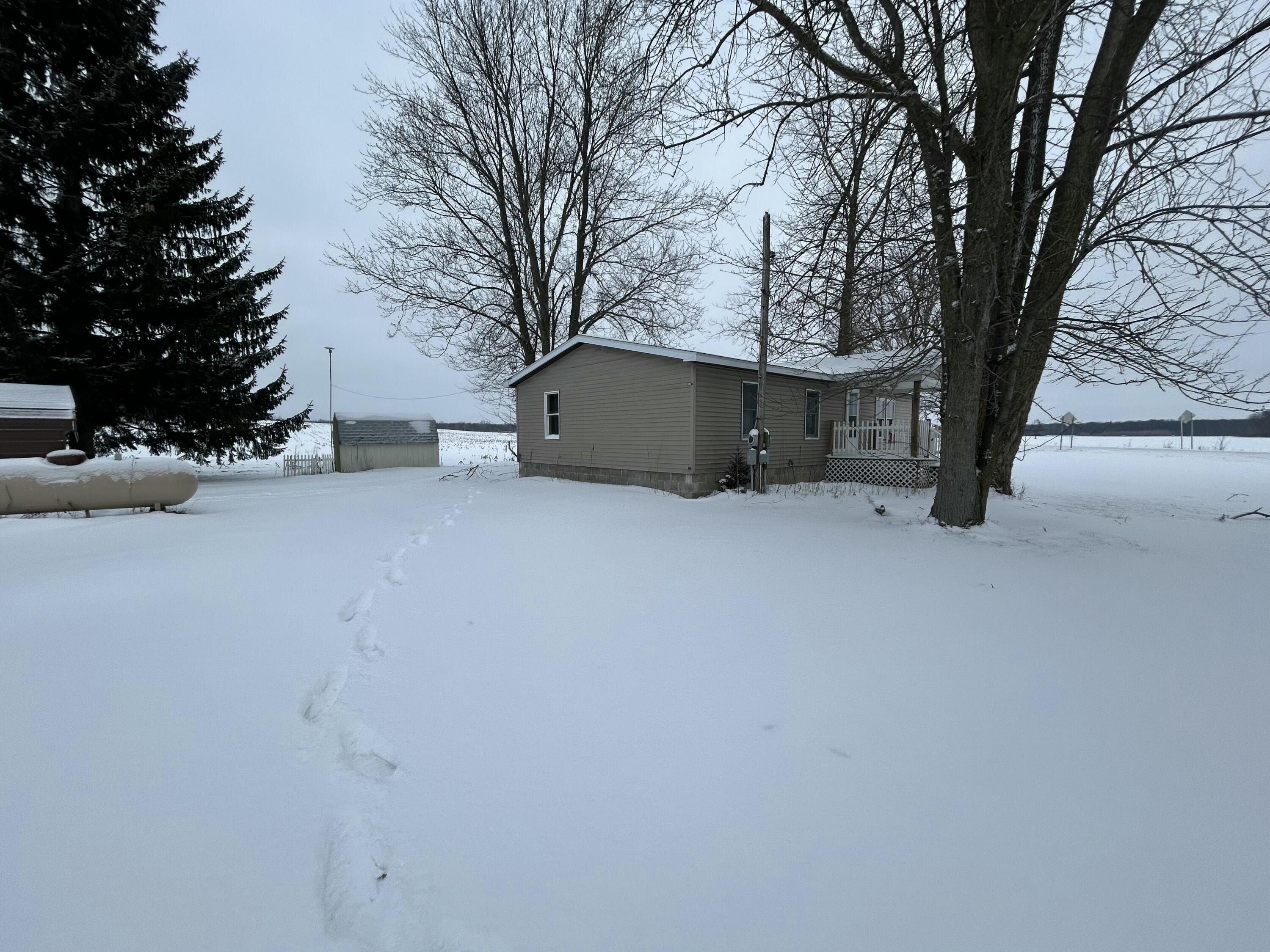 2310 13 1/2 Mile Road Tekonsha, MI 49092 - Photo 9 of 10 IMG_3109