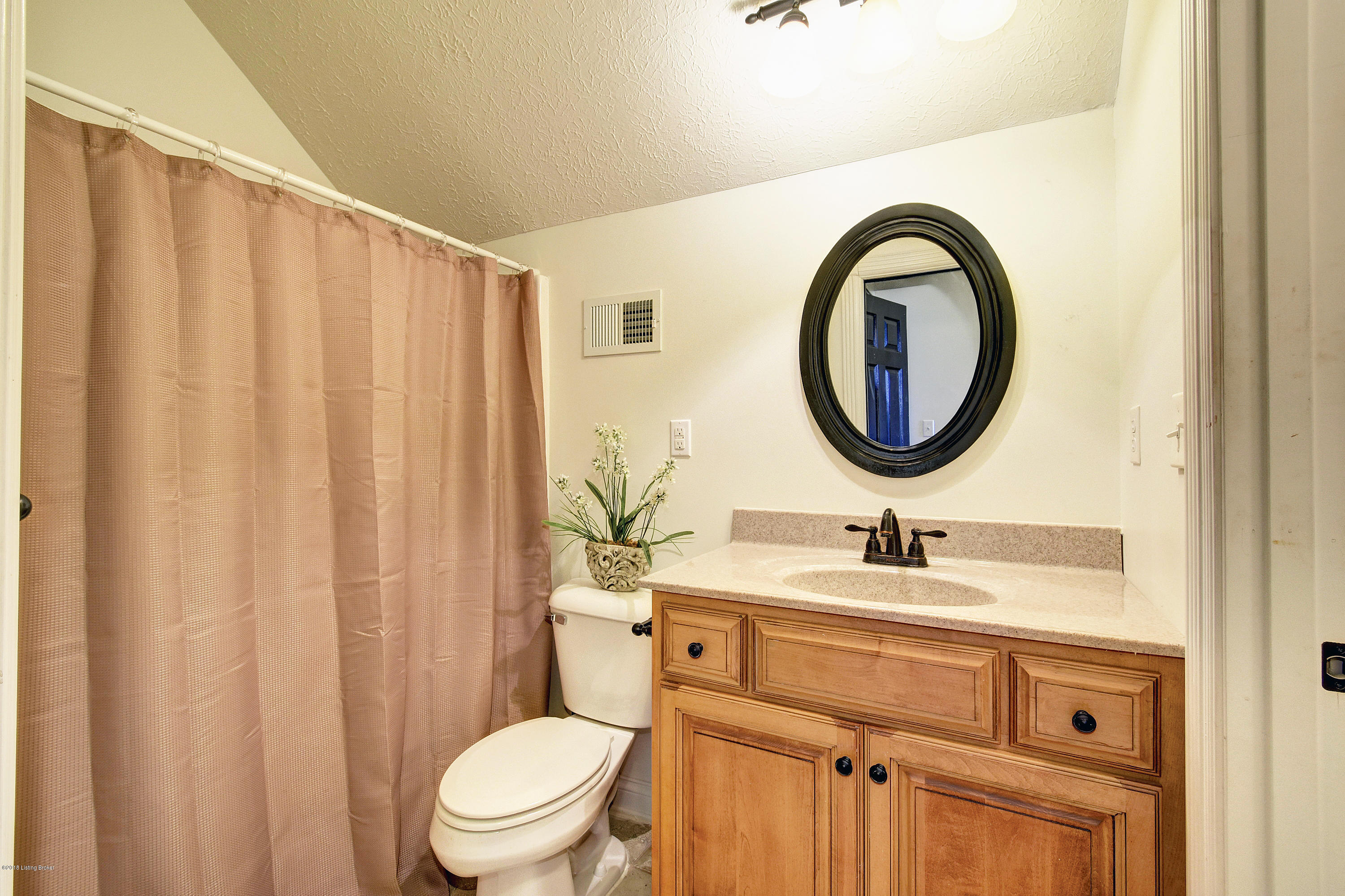 726 Brashears Point Road Taylorsville, KY 40071 - Photo 34 of 88 Tub & Shower combo * faux marble vanity
