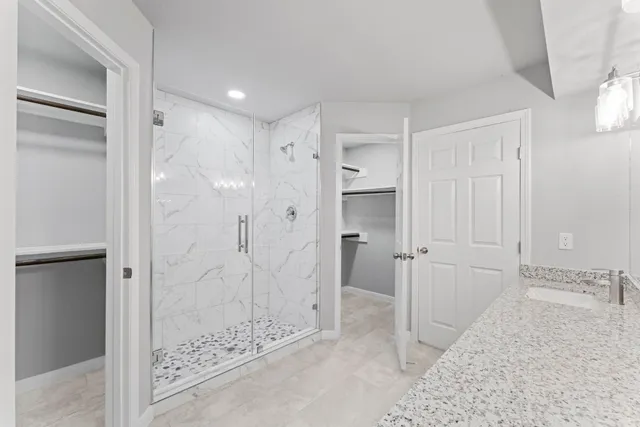 $2,595 | 10422 Rockcrest Road, Houston, TX 77041