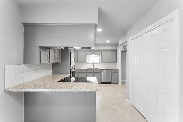 $2,595 | 10422 Rockcrest Road, Houston, TX 77041