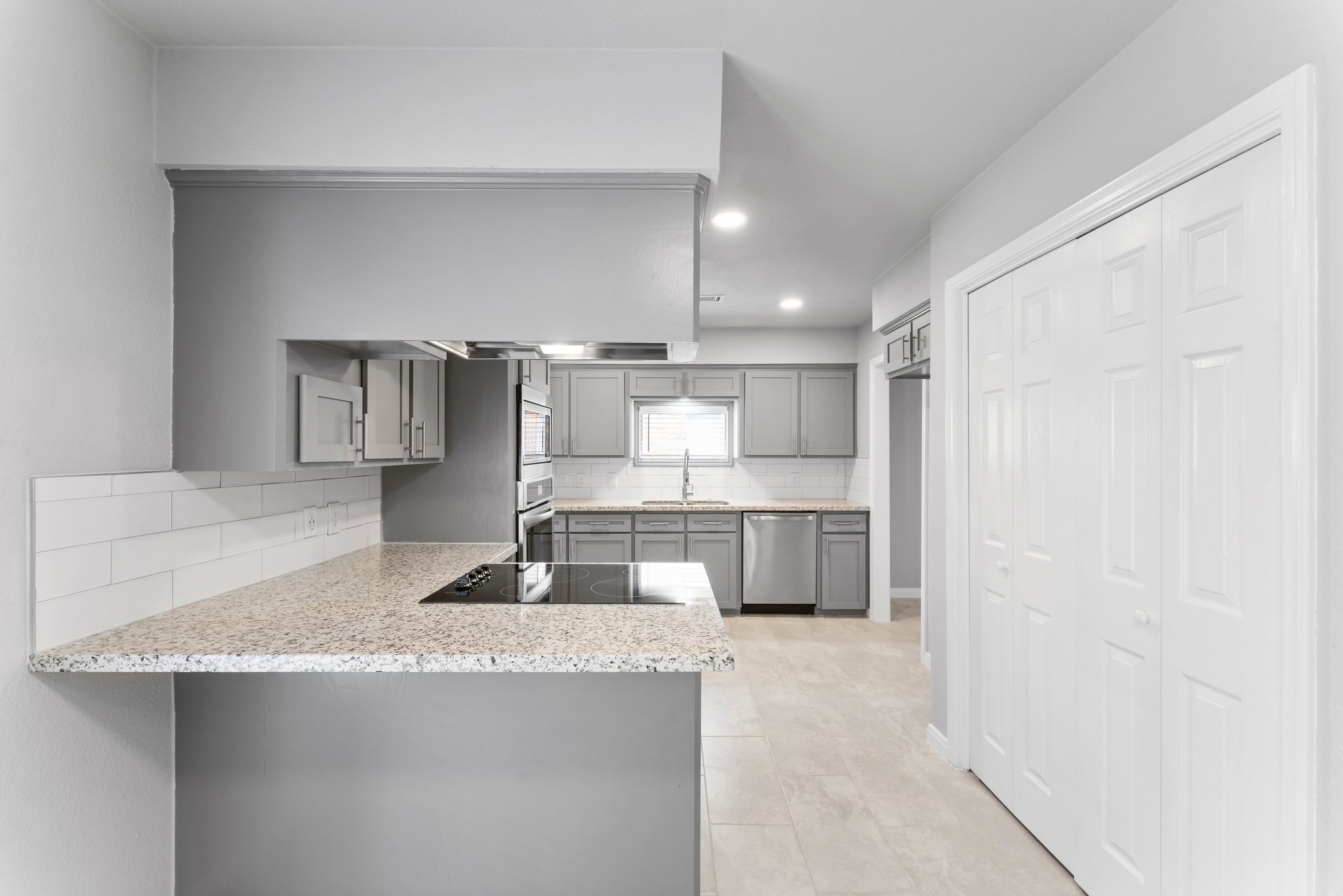 10422 Rockcrest Road Houston, TX 77041 - Photo 5 of 28