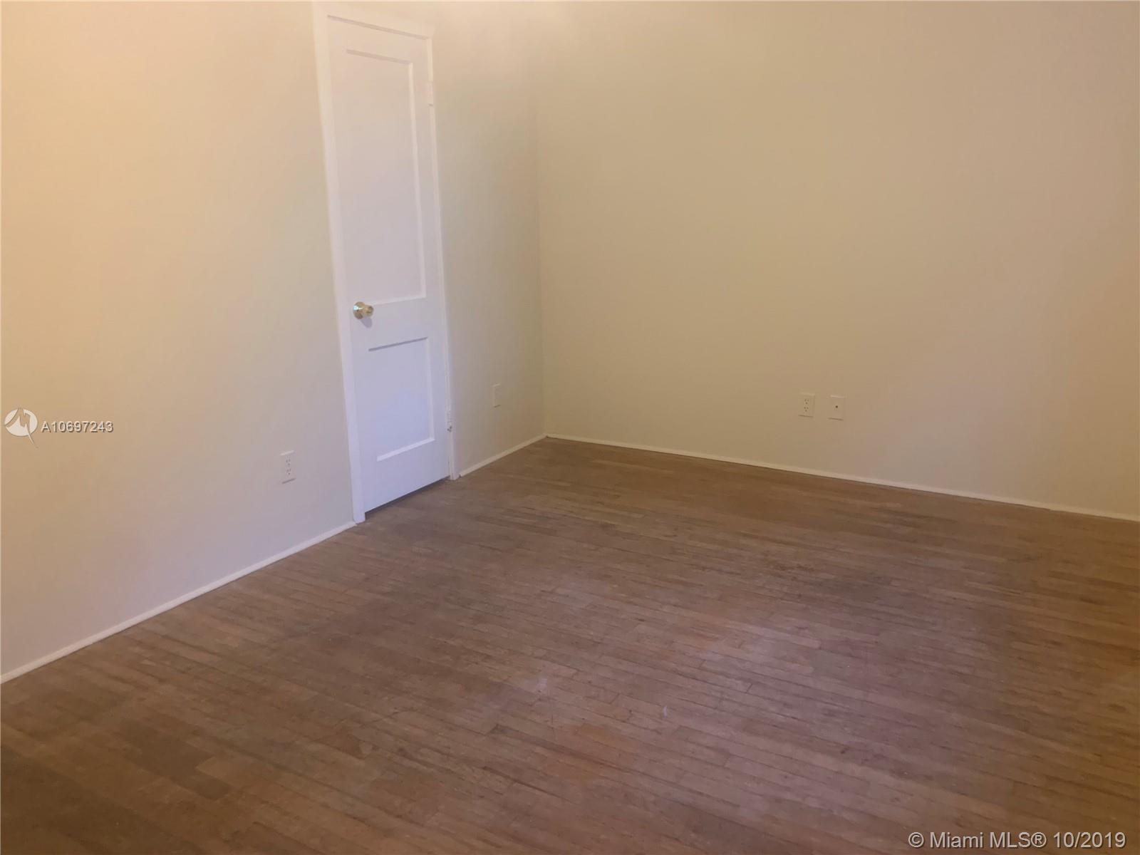 6541 Southwest 18th Street Miami, FL 33155 - Photo 12 of 18