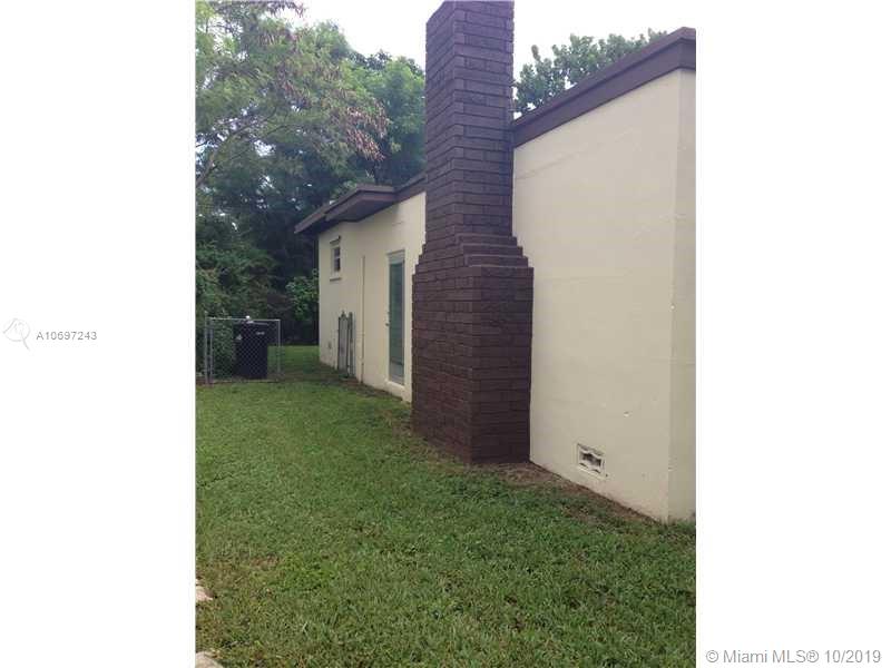 6541 Southwest 18th Street Miami, FL 33155 - Photo 15 of 18