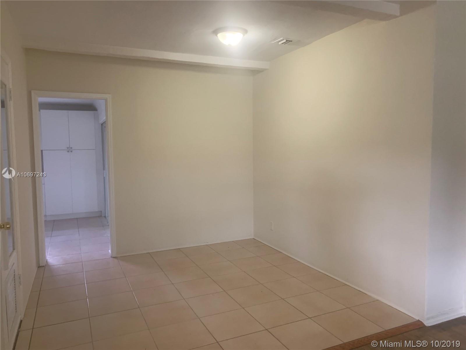6541 Southwest 18th Street Miami, FL 33155 - Photo 7 of 18
