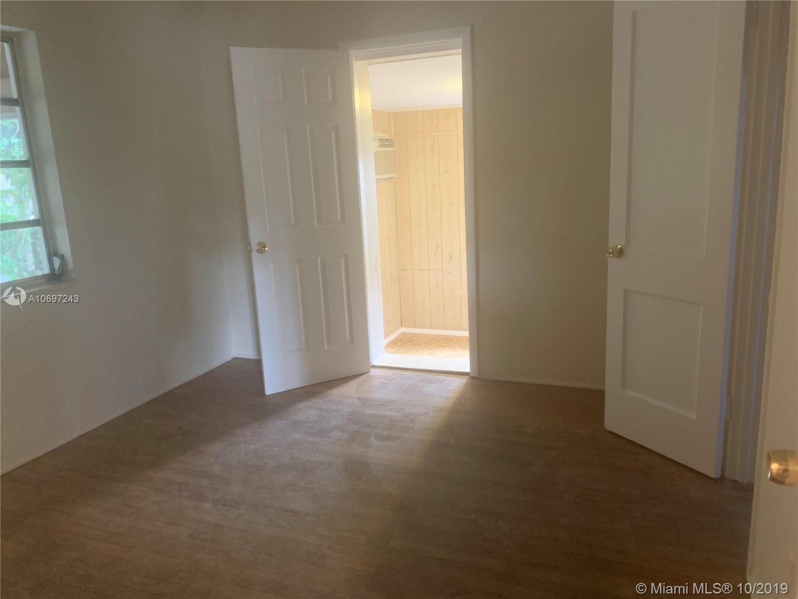 6541 Southwest 18th Street Miami, FL 33155 - Photo 10 of 18