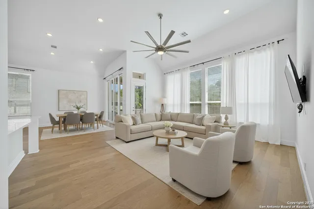 $780,000 | 8608 Shady Gate, Boerne, TX 78015