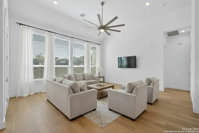 $780,000 | 8608 Shady Gate, Boerne, TX 78015