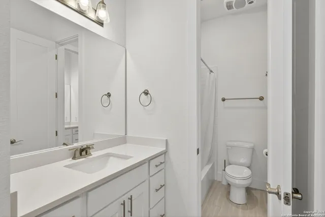 $780,000 | 8608 Shady Gate, Boerne, TX 78015