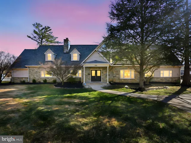 $1,386,000 | 3501 Perry Street, Fairfax, VA 22030