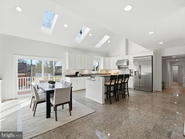 $1,386,000 | 3501 Perry Street, Fairfax, VA 22030