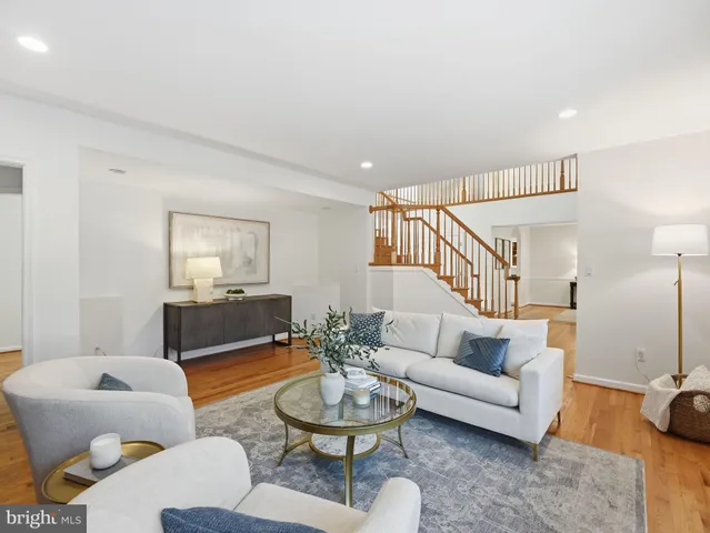 $1,386,000 | 3501 Perry Street, Fairfax, VA 22030