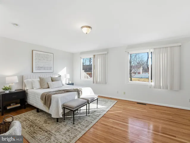 $1,386,000 | 3501 Perry Street, Fairfax, VA 22030