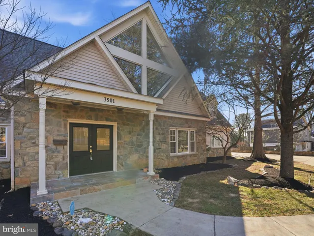 $1,386,000 | 3501 Perry Street, Fairfax, VA 22030